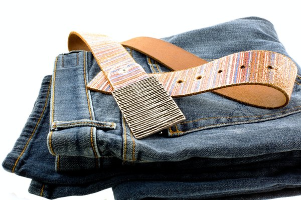 Pourquoi adopter la ceinture sans boucle pour femme ?